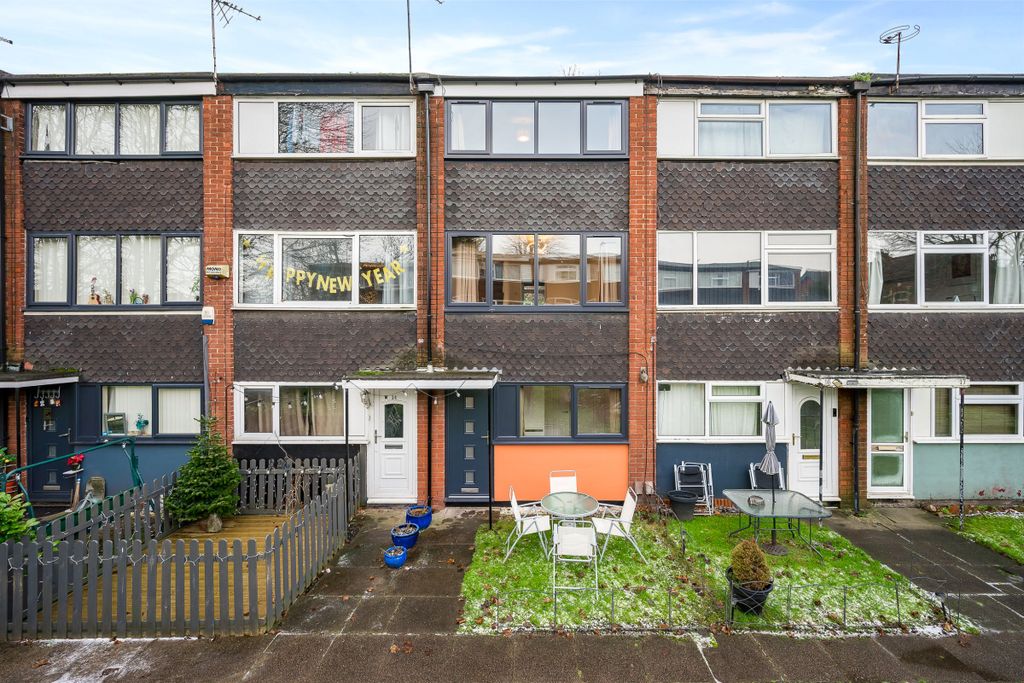 Property photo 3 of 17