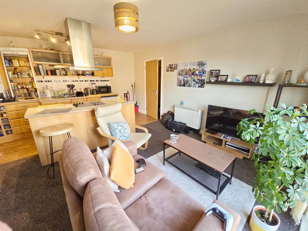 Property photo 2 of 7