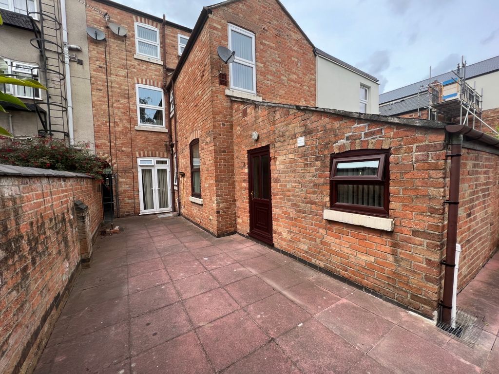 Property photo 1 of 6 2510611