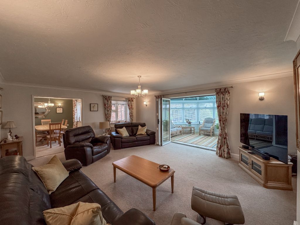 Property photo 3 of 48 Img_8106