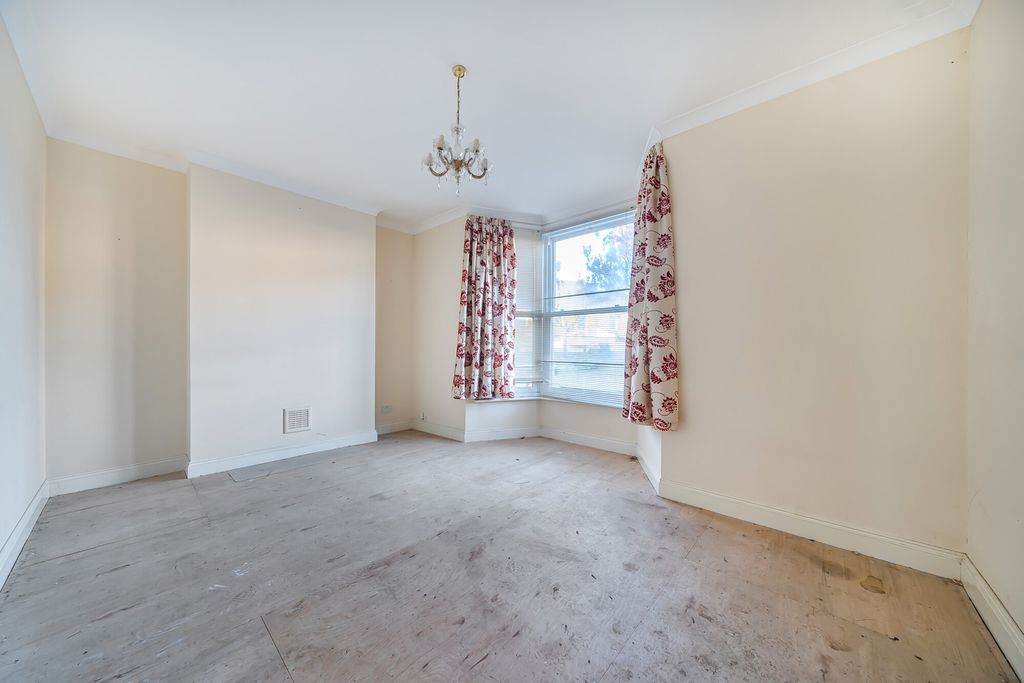 Property photo 2 of 26 Reception