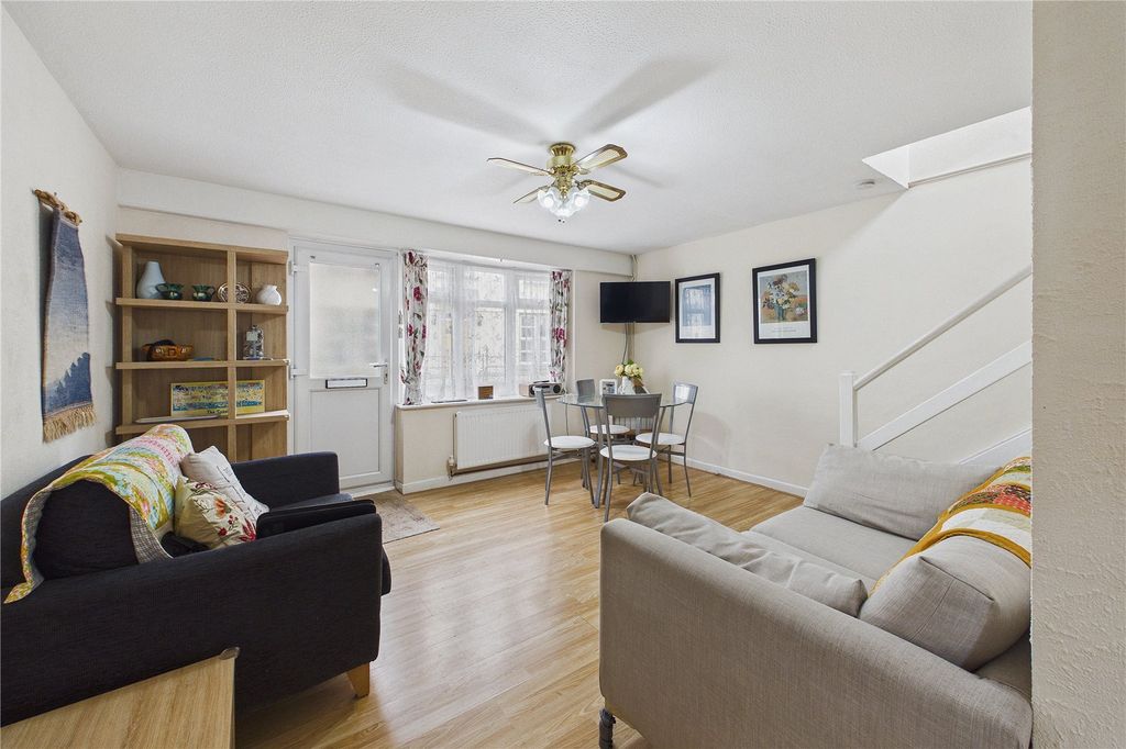 Property photo 3 of 12 Picture No. 04