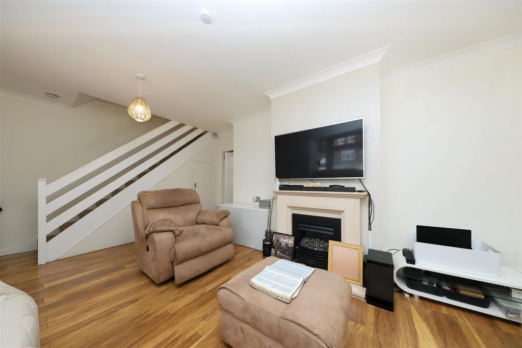 Property photo 3 of 12 Living Room