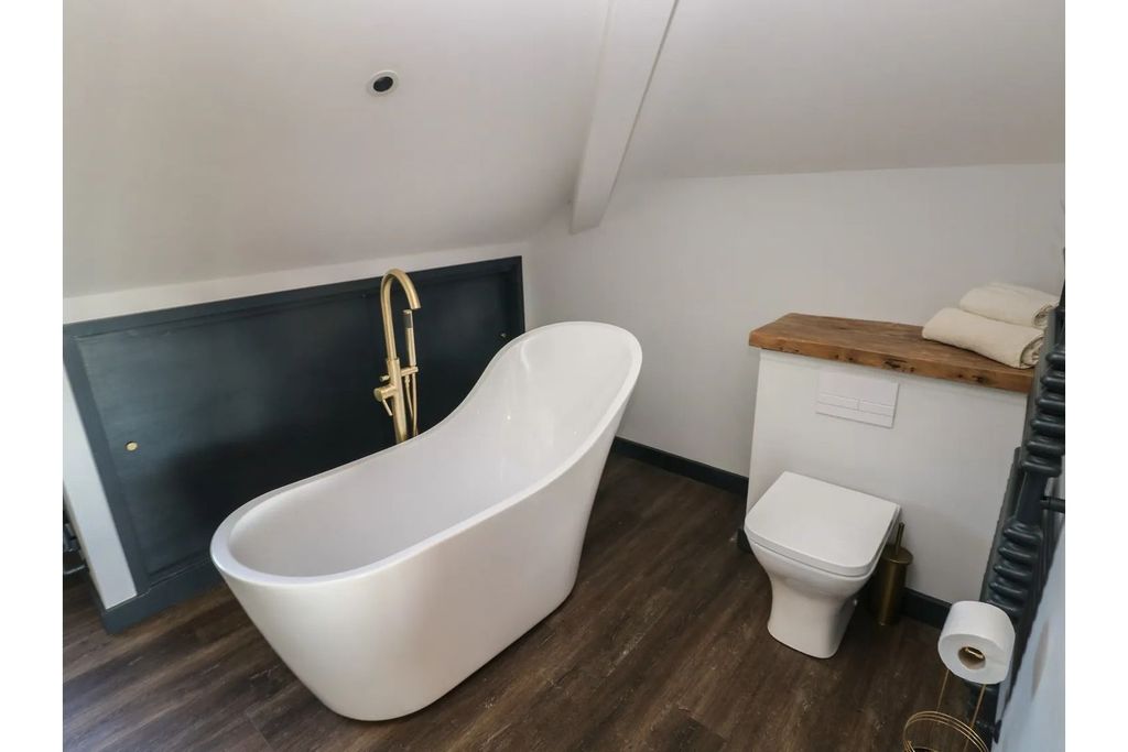 Additional image 25 of 3 bed flat for saleNarberth Road, Tenby SA70