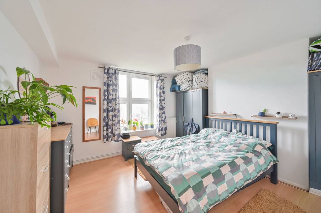 Property photo 3 of 7