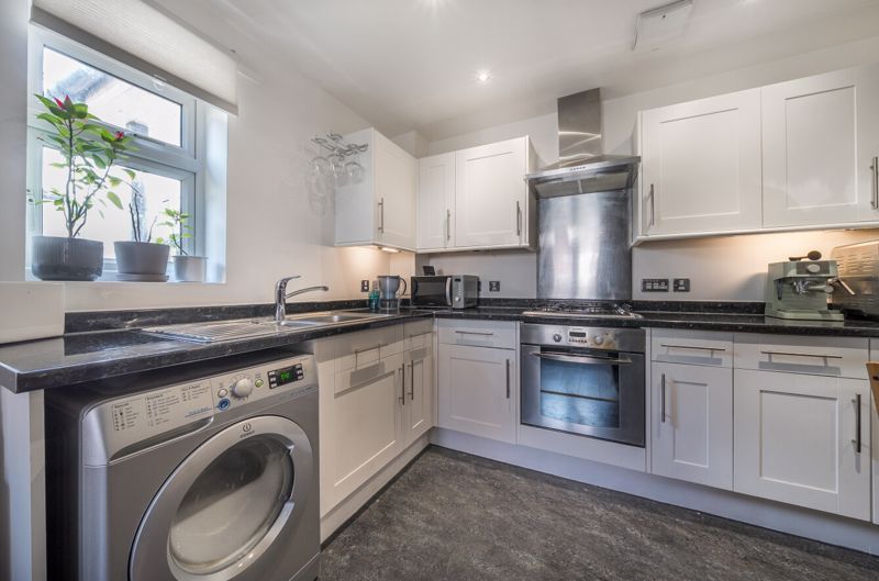 Property photo 2 of 16 Kitchen