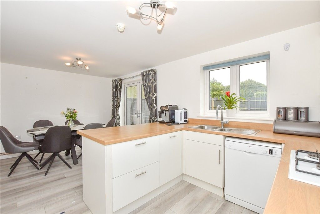 Property photo 2 of 12 Kitchen