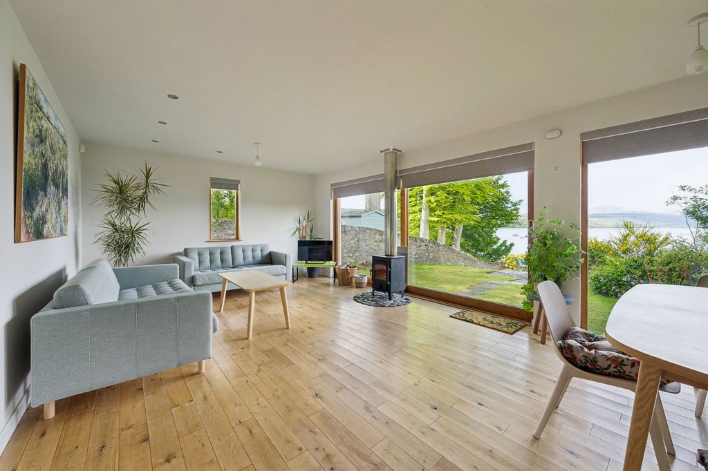 Property photo 3 of 43 7