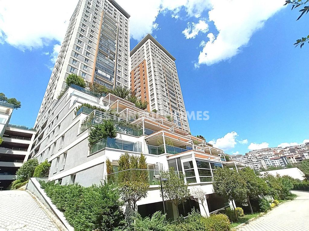 Property photo 2 of 52