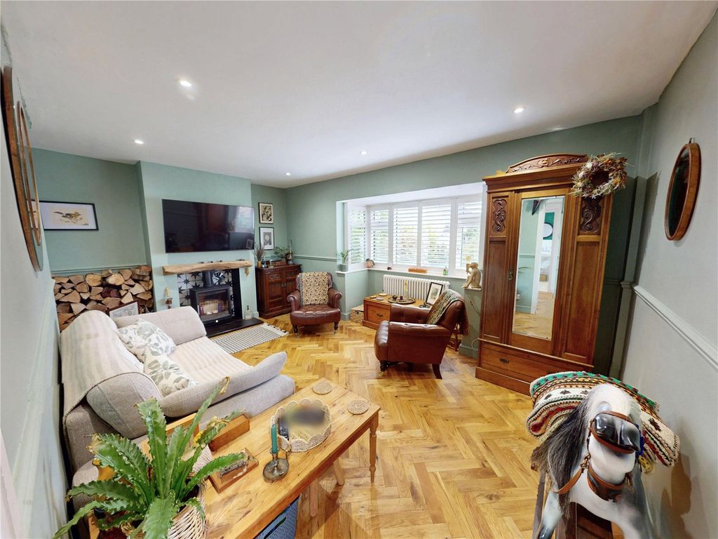 Property photo 2 of 31 Picture No. 28