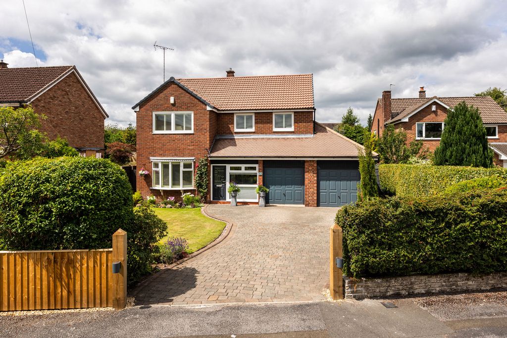 Property photo 1 of 30