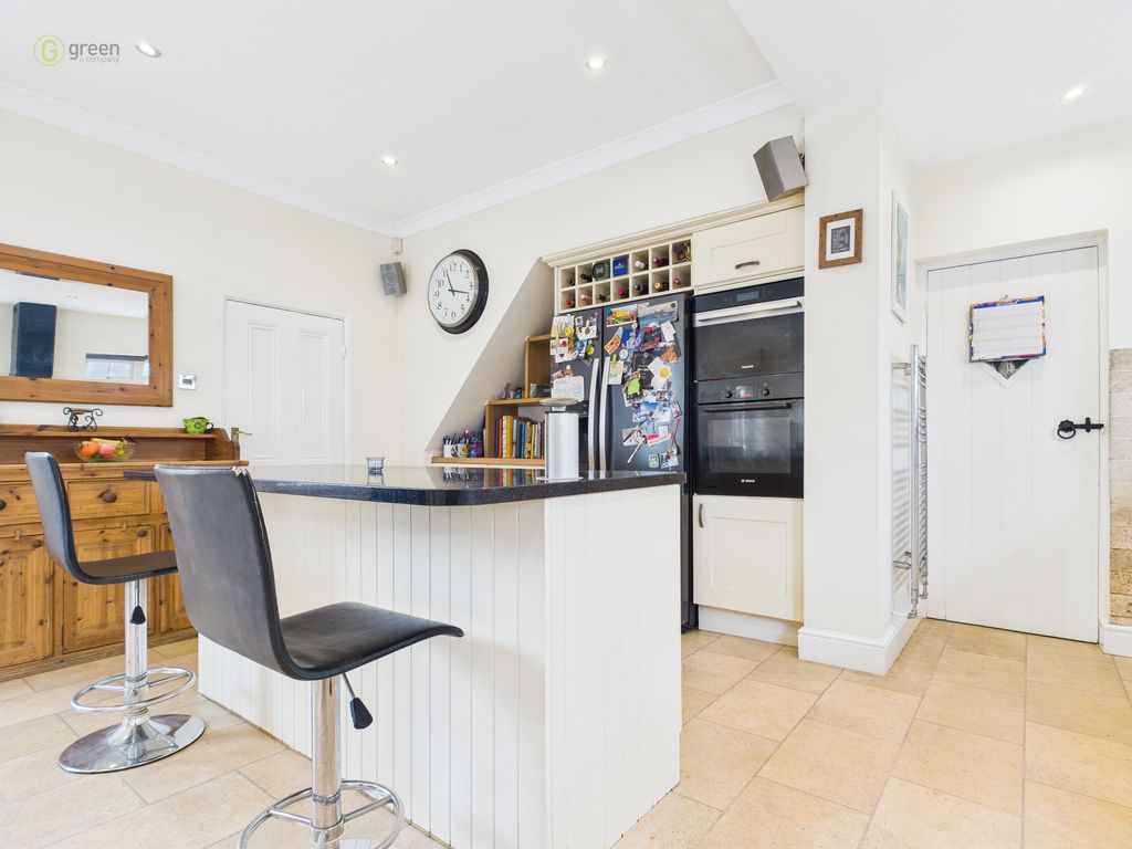 Property photo 3 of 51