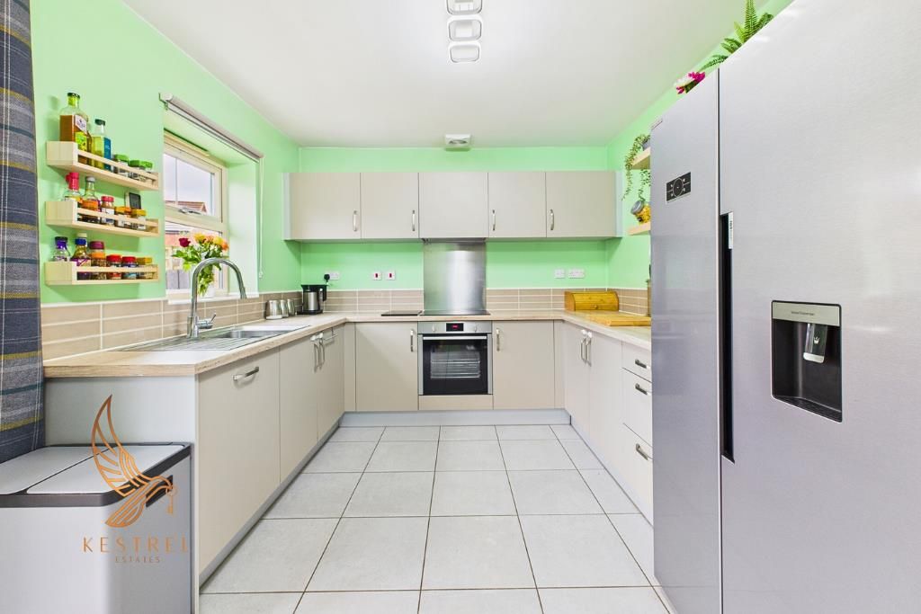 Property photo 3 of 31 33.Png