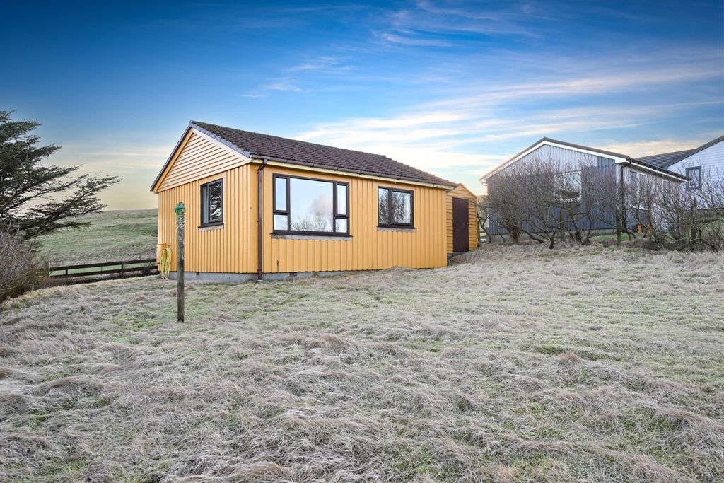 Property photo 2 of 31