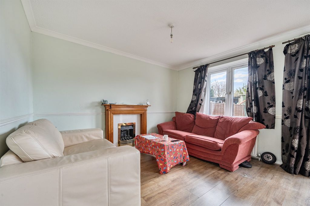 Property photo 3 of 13 Living Room