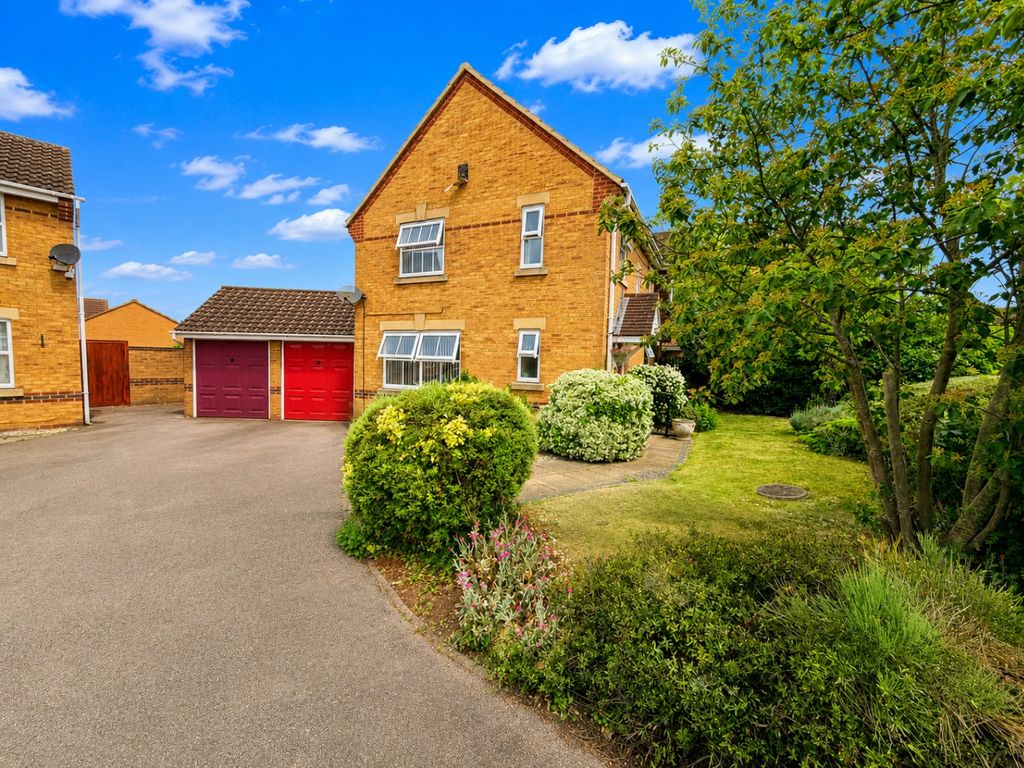 Property photo 1 of 18 5211220