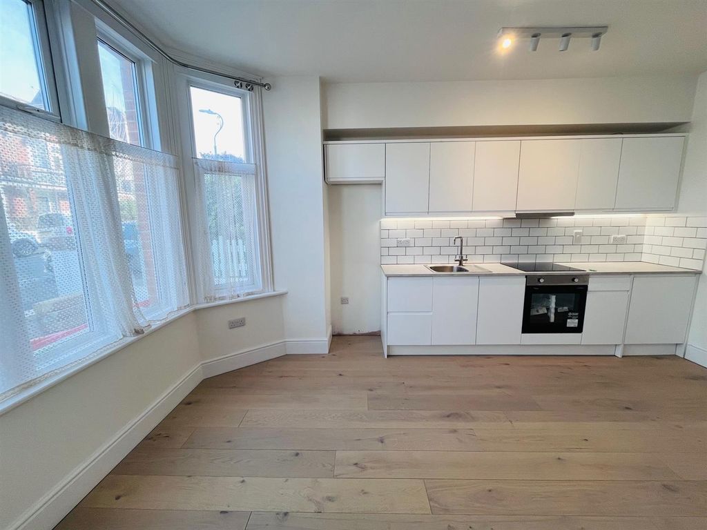 Property photo 3 of 8 Kitchen - Lounge 2.Jpg