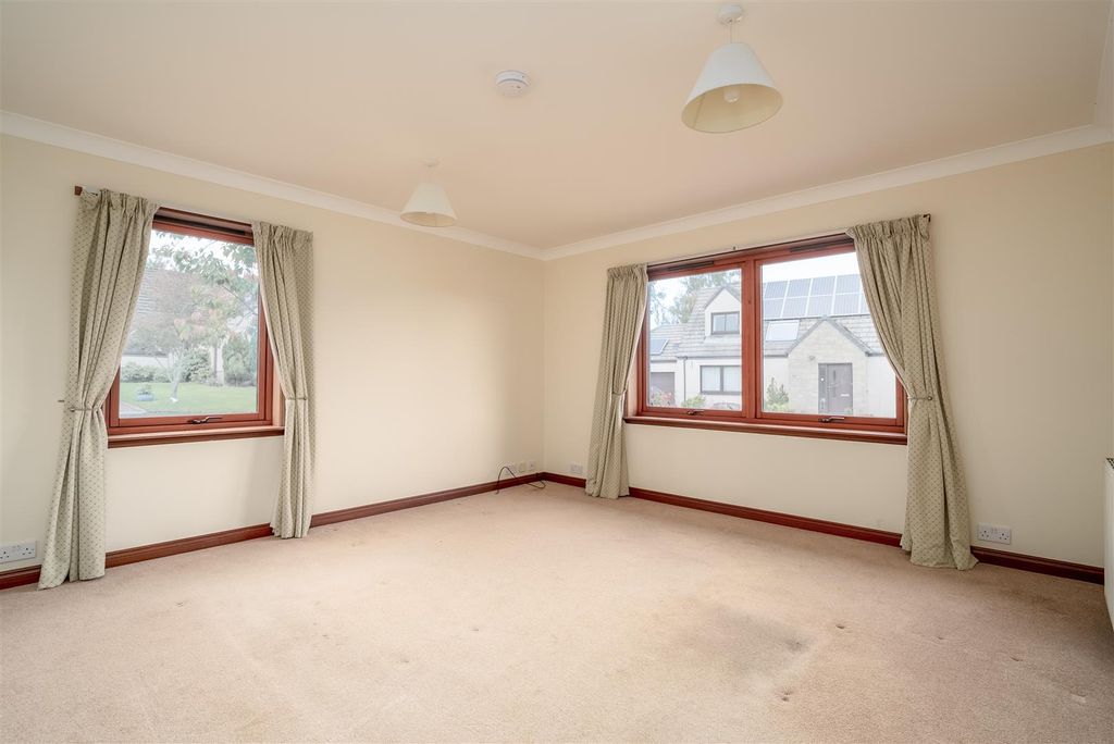 Property photo 3 of 17 18 St Cuthberts View-5.Jpg