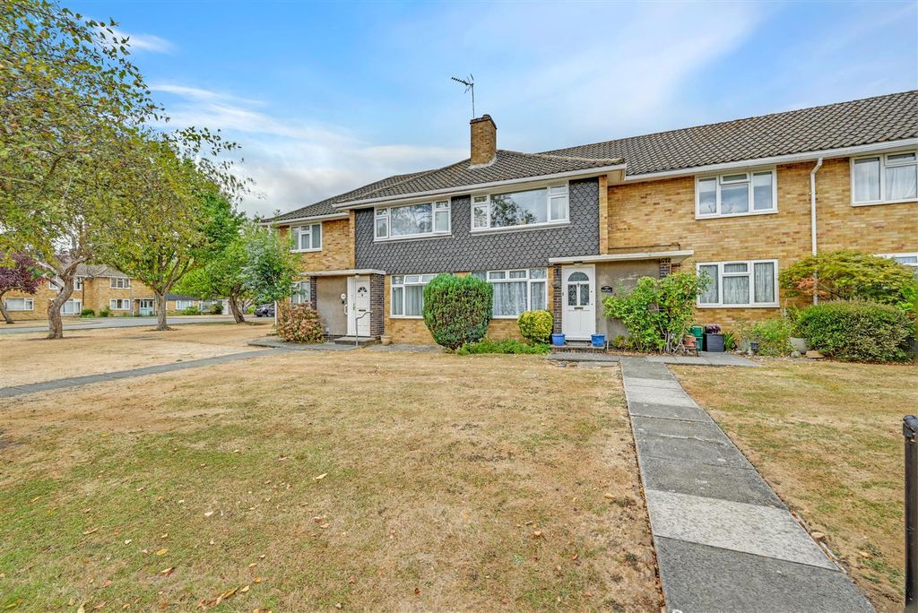 Property photo 1 of 15 4