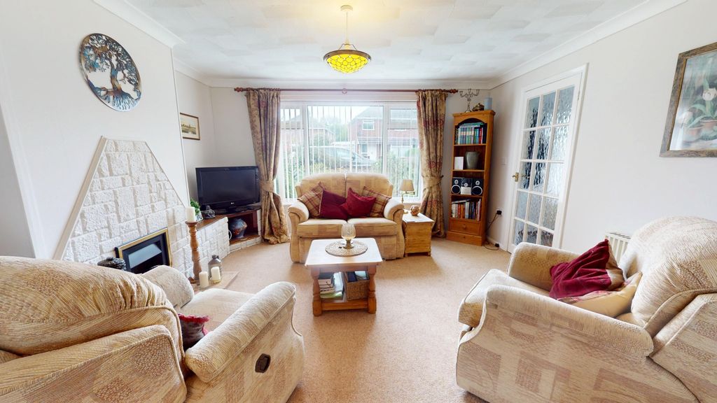 Property photo 3 of 25 3953214