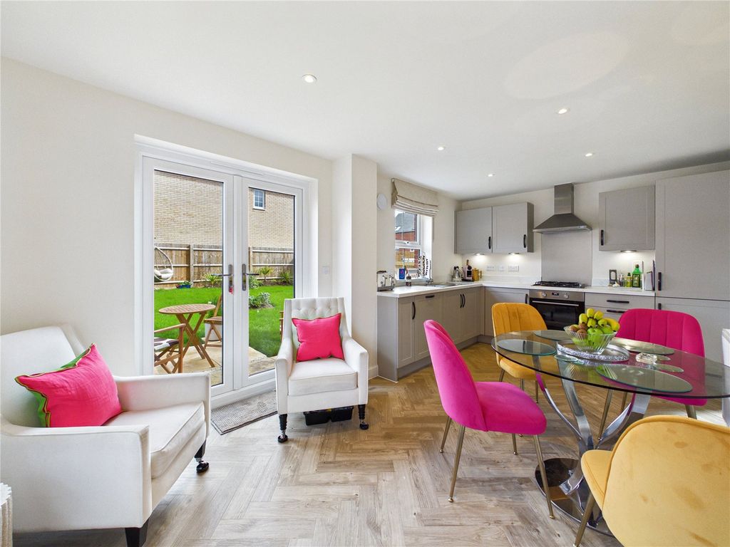 Property photo 2 of 17 Picture 2