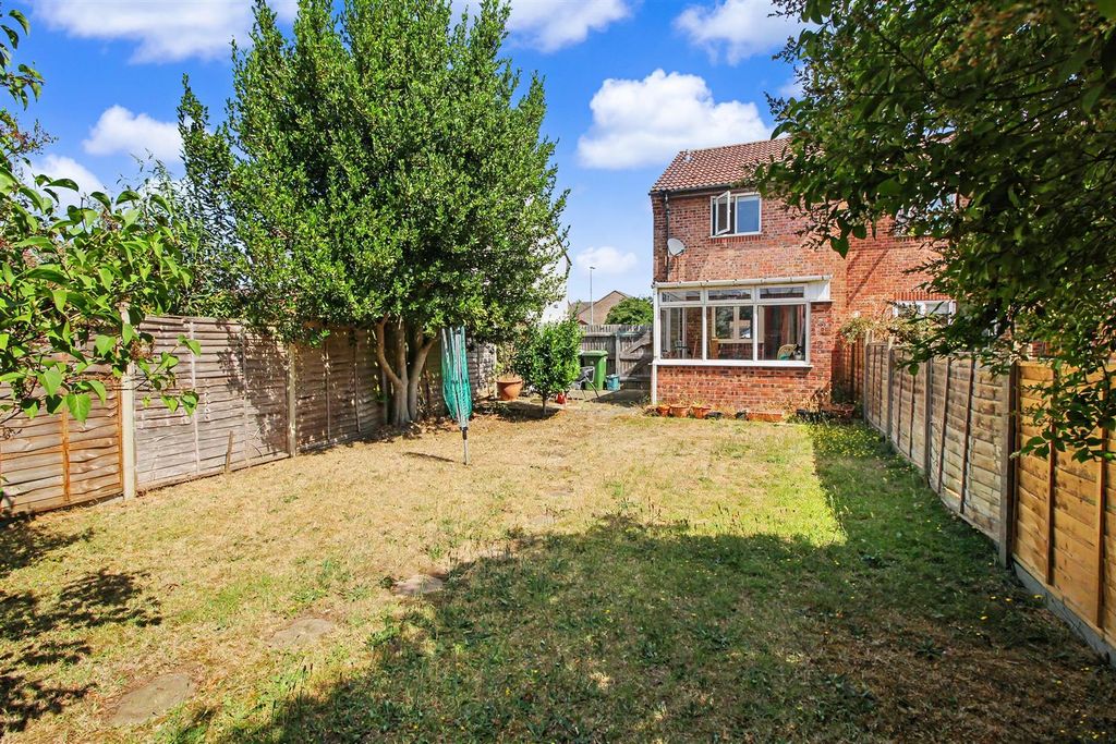 Property photo 1 of 14 Rear