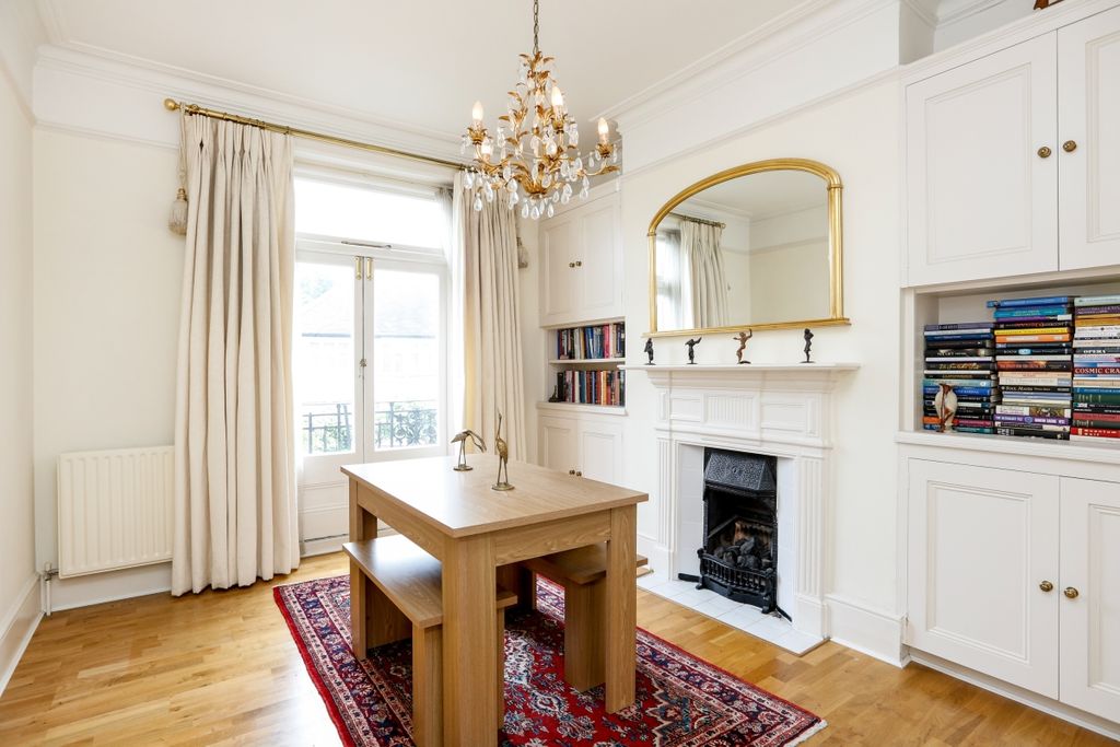 Property photo 2 of 11 Dining Room