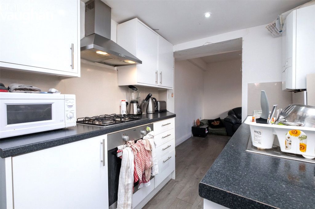 Property photo 3 of 16 Picture No. 16