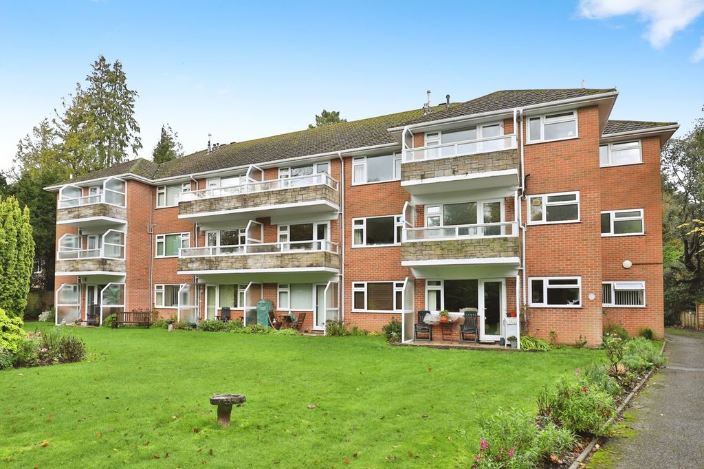 Property photo 1 of 17 Photo