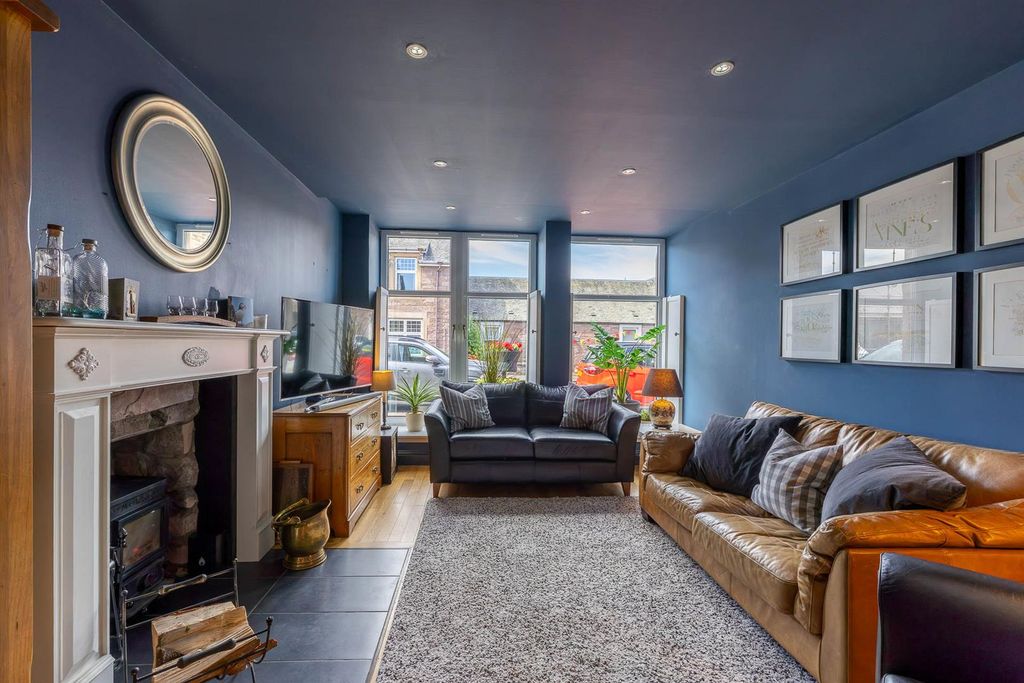 Property photo 3 of 25 Copper Beech, Moray Street Blackford-23.Jpg