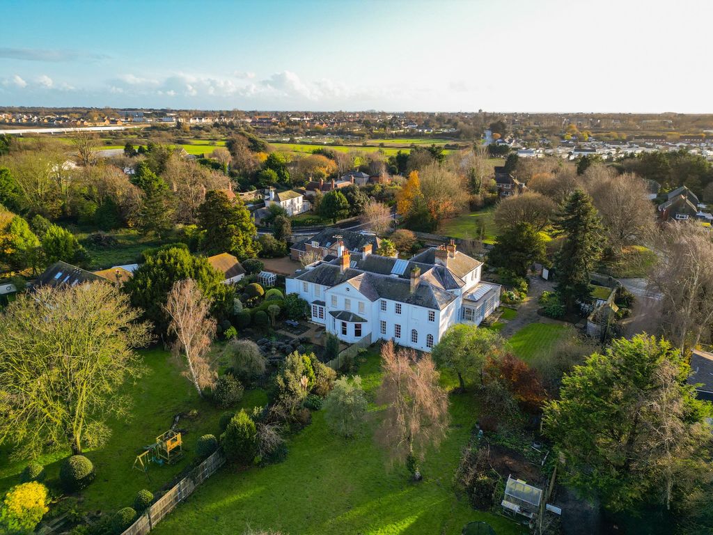 Property photo 1 of 29