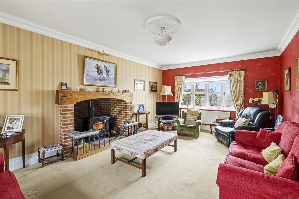 Property photo 2 of 36