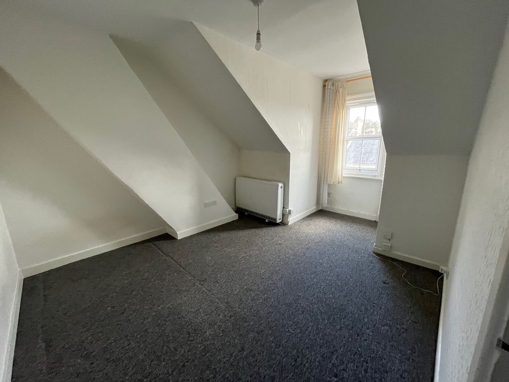 Property photo 2 of 8 Living Room