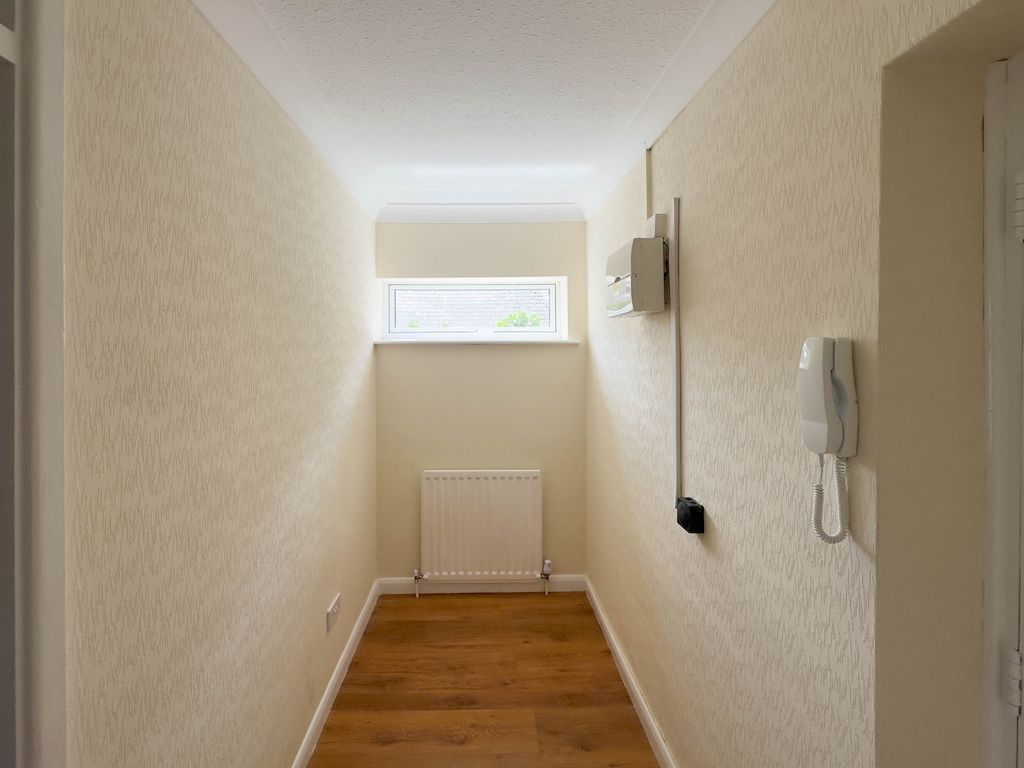 Property photo 3 of 10 Img_1711