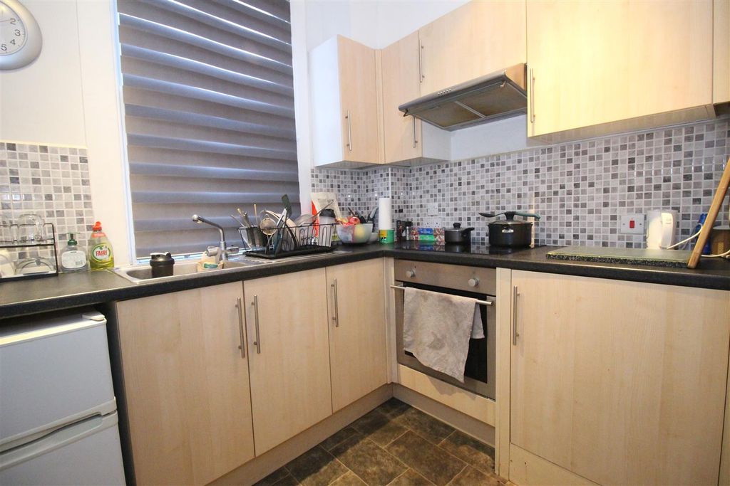Property photo 3 of 8 Img_2524.Jpg