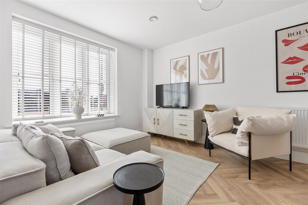 Property photo 3 of 17 Open Plan Living