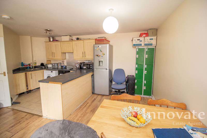 Property photo 3 of 9 Photo 5