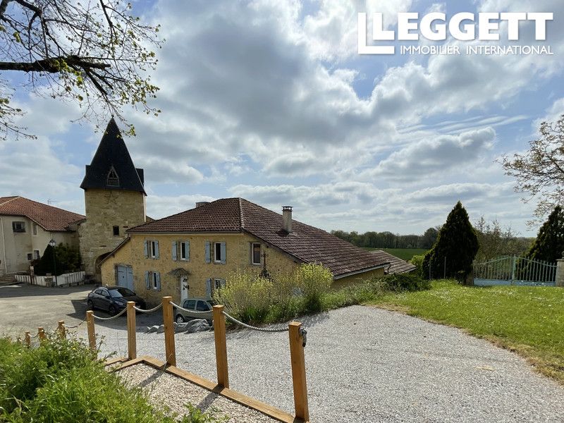 Property photo 1 of 10