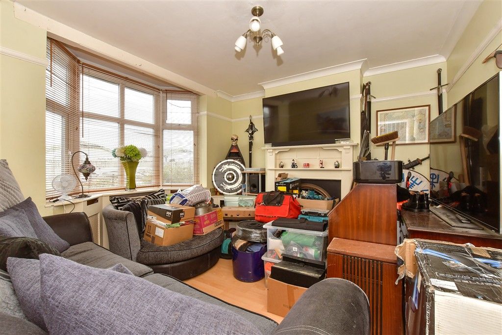 Property photo 3 of 15 Lounge