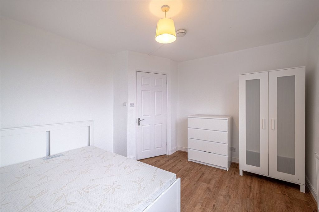 Property photo 3 of 5 Picture No. 03