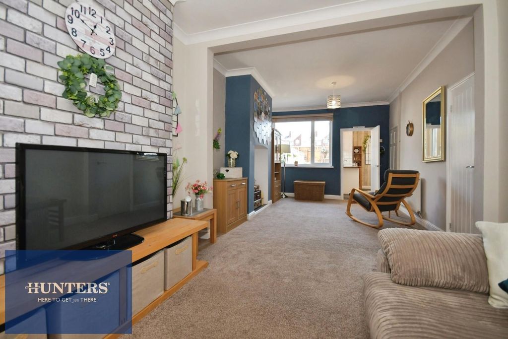Property photo 3 of 16 Living Room 3.Jpg