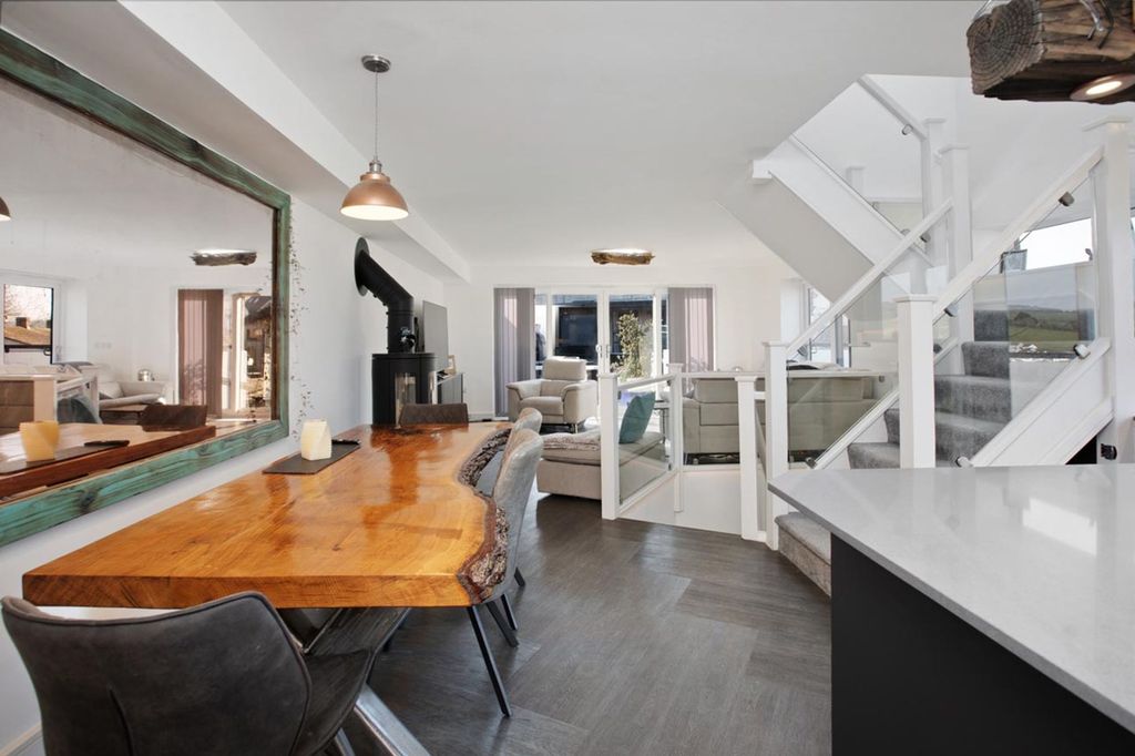 Property photo 3 of 31 Open Plan Living Space