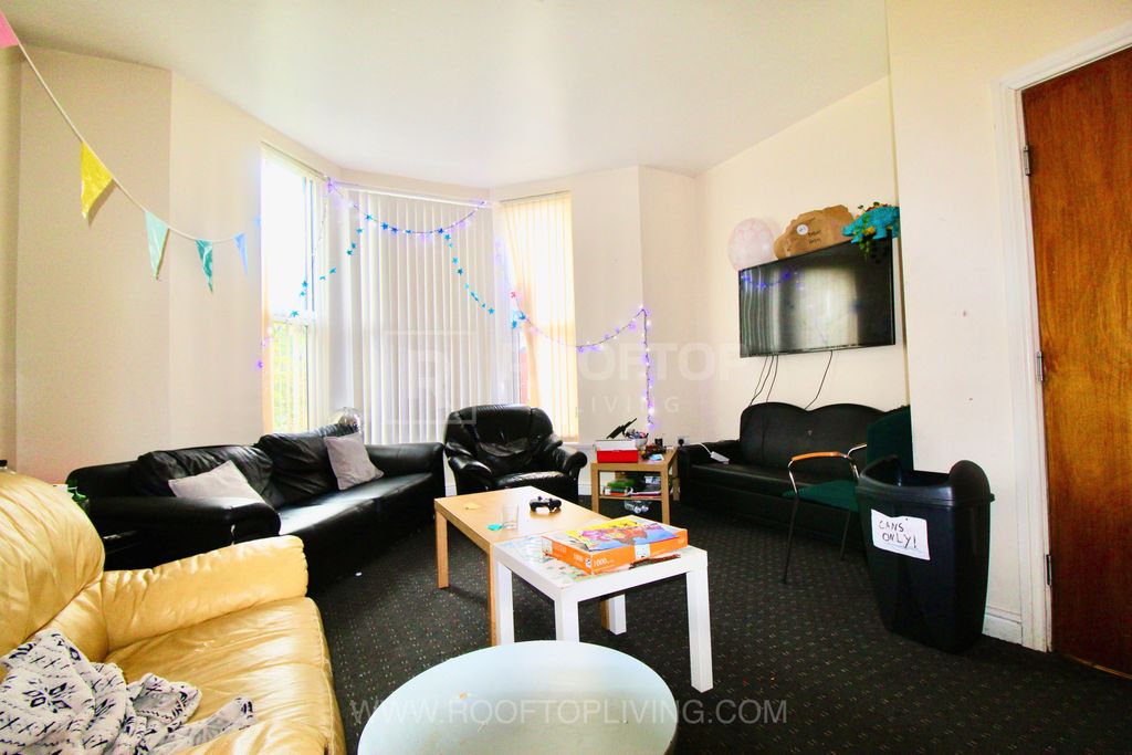 Property photo 3 of 20 Property Photo