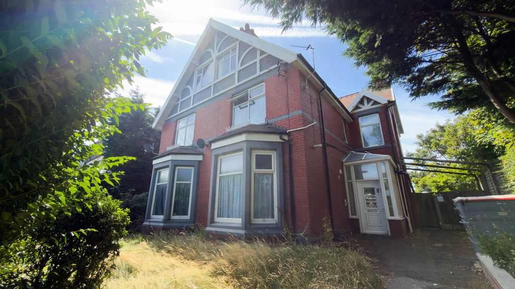 Property photo 2 of 40