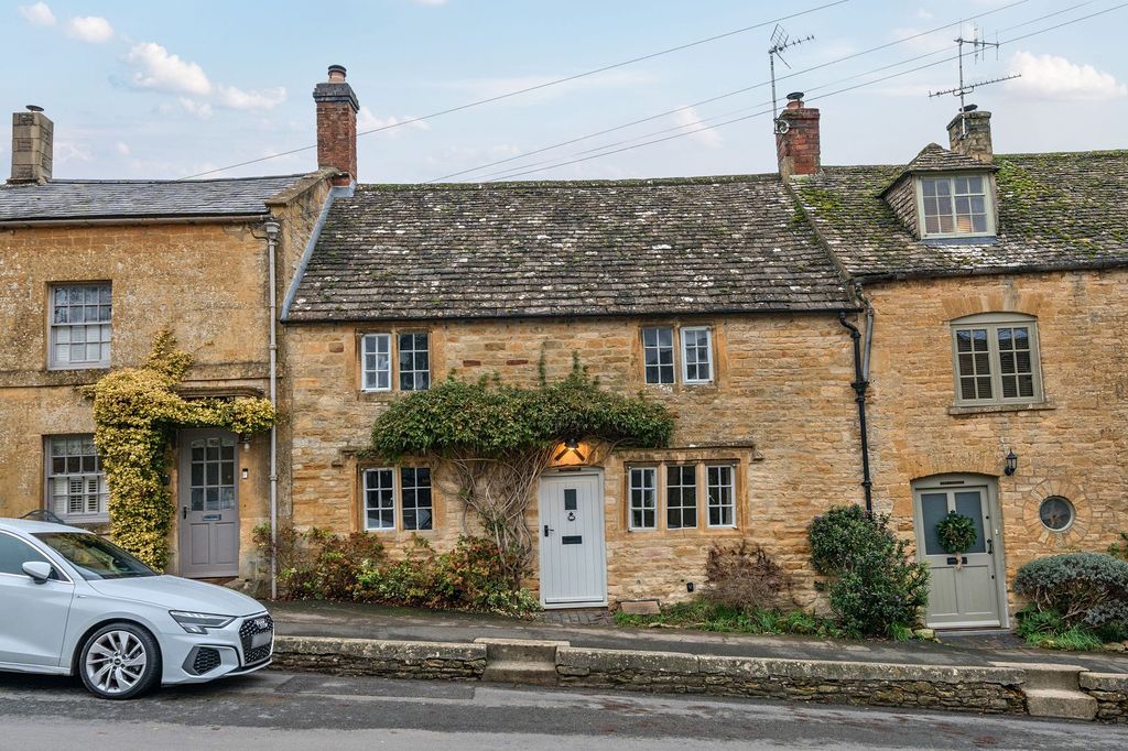 Property photo 1 of 12 Front