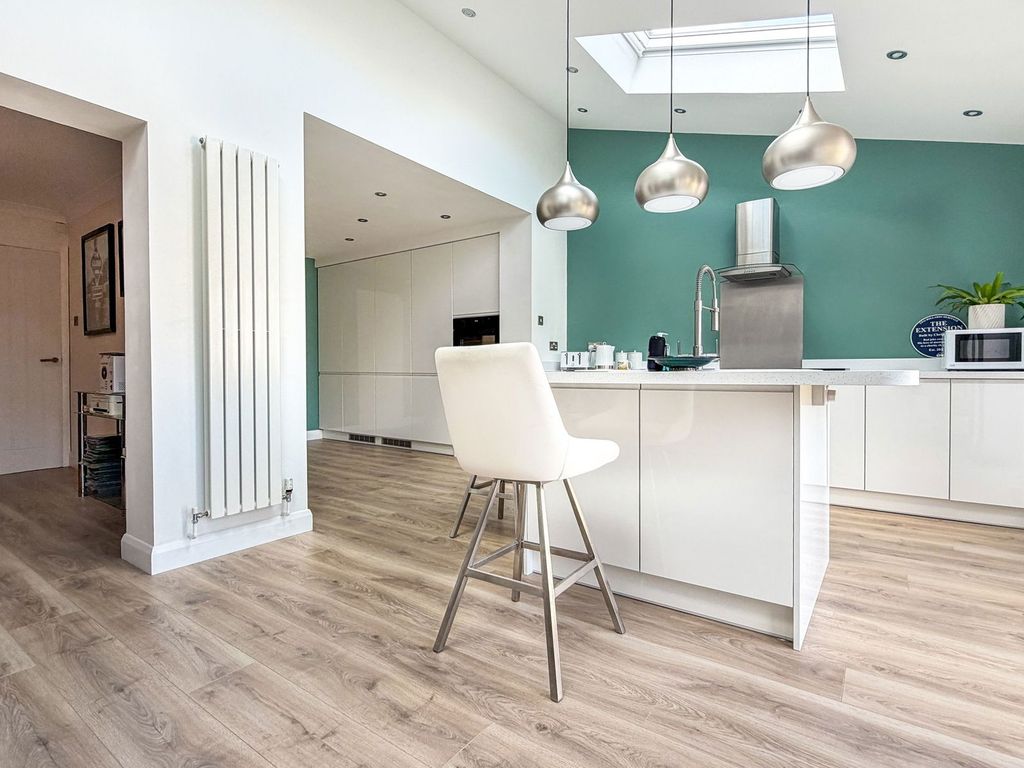 Property photo 3 of 22