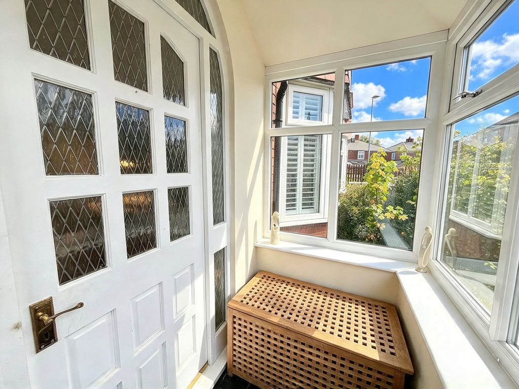 Property photo 3 of 46