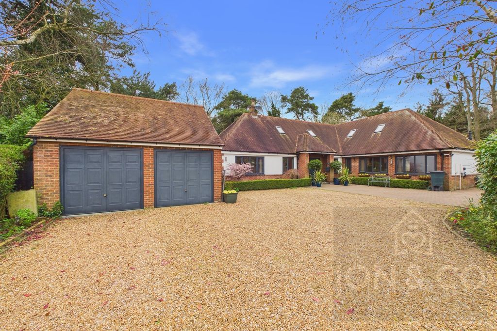 Property photo 1 of 37