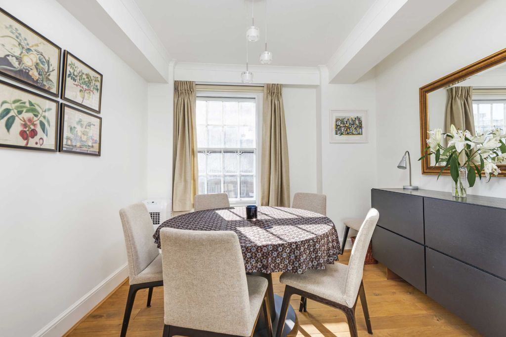 Property photo 2 of 11 Photo