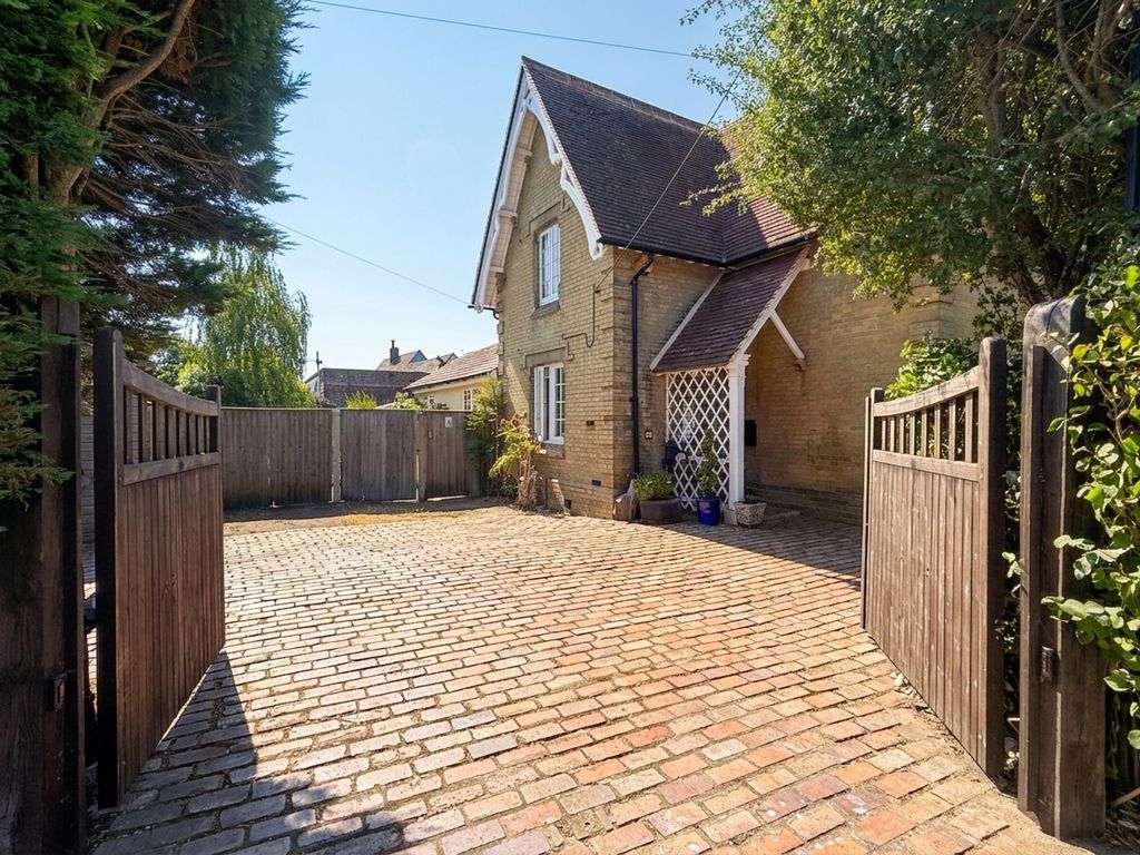 Property photo 1 of 22